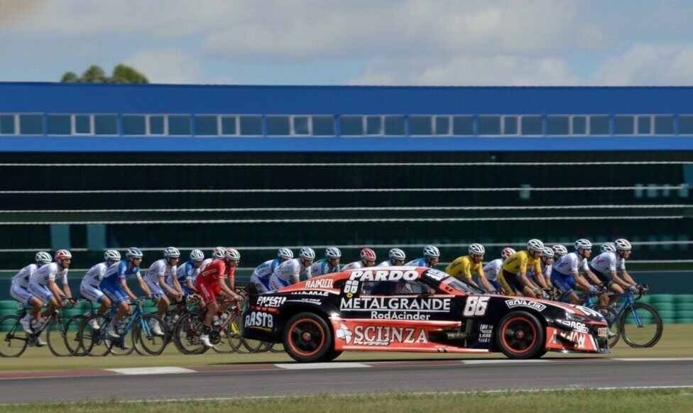 CICLISMO-EN-LA-PLATA-e1764188610904