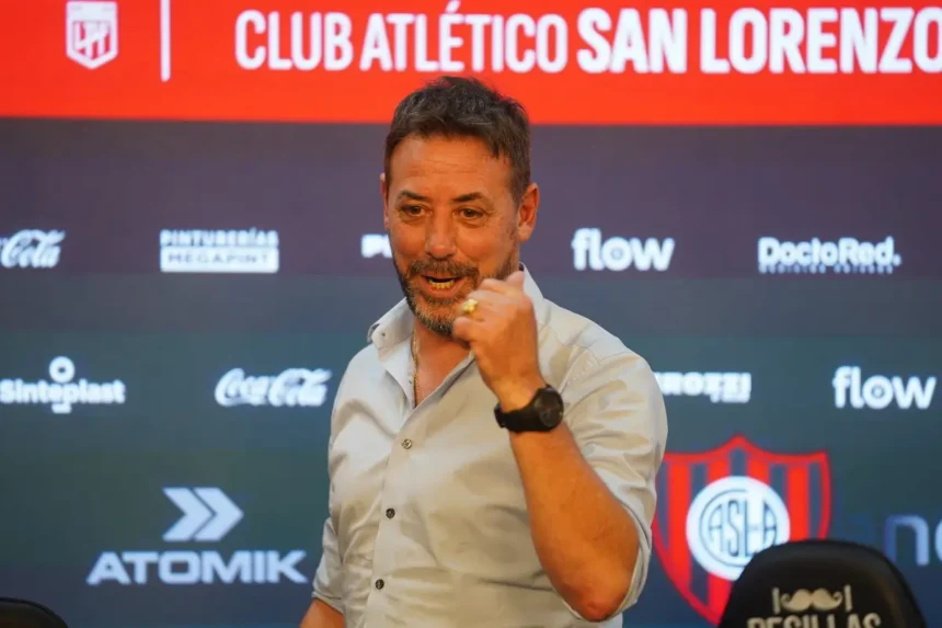 costantino-festeja-comision-transitoria-san-lorenzo-860x573