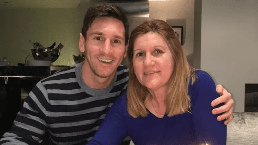 lionel-messi-junto-a-celia-cuccittini-su-madre_862x485