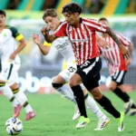 Con uno menos y un penal atajado a Botta, Estudiantes rescató un punto ante Defensa y Justicia