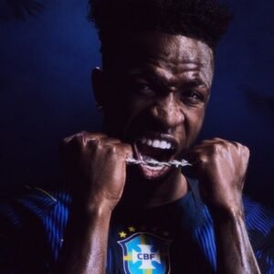 C4UWivEEI_400x400__1