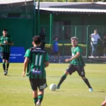 Torneo Proyección Con gol y expulsión de Barrera, la Reserva de San Martín logró su primer triunfo ante Ferro