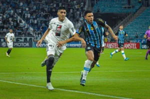 Riestra cayó sobre el final ante Gremio en Porto Alegre por la Copa Sudamericana