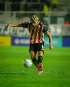 🔵 Barracas sumó, pero dejó dudas: empate sin goles ante Vasco en su debut copero