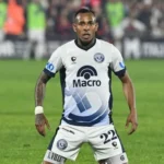 Tensión por Sebastián Villa: Daniel Vila le puso precio y lanzó un mensaje directo a Riquelme