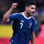 Suecia volvió a dejar dudas y Grecia le amargó el final con un empate agónico