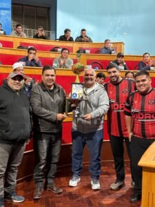 La Liga Sanjuanina fortalece el futsal: presentó nuevas autoridades y entregó pelotas a los clubes