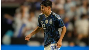 Tomas-Aranda-en-su-debut-en-la-Seleccion-Argentina-740x416