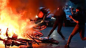 Tragedia en Francia: un muerto, cientos de detenidos y más de 200 heridos en los festejos del PSG campeón de la Champions