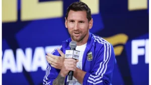 Lionel-Messi-capitan-de-la-Seleccion-Argentina-4-740x416