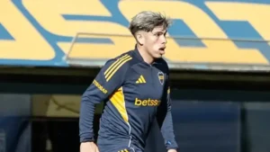 carlos-palacios-durante-un-entrenamiento-en-boca_862x485-696x392