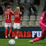 Benfica remontó ante Gil Vicente y se acerca al líder Porto
