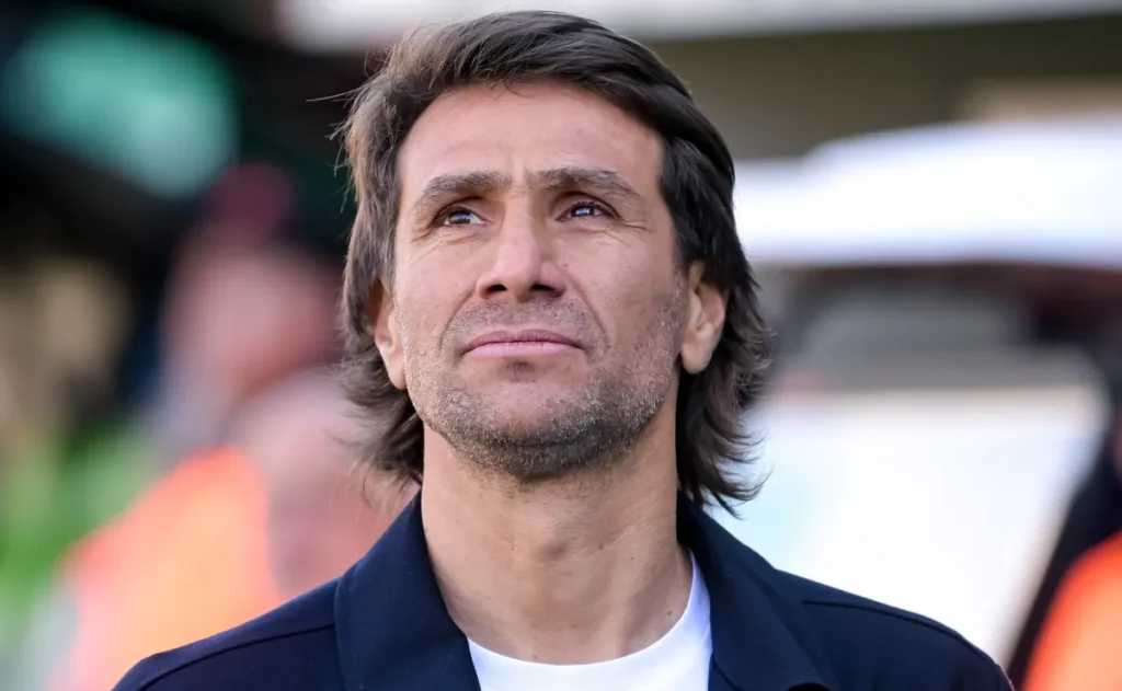 River: reprogramaron el partido ante Sarmiento y Otamendi regaló una camiseta