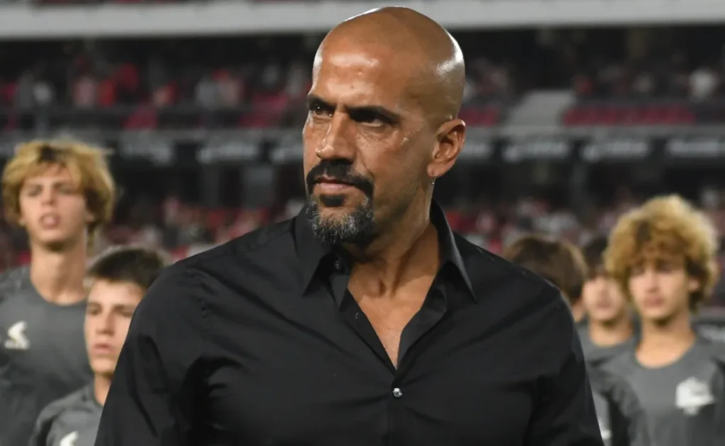 Verón cuestionó el arbitraje de Herrera tras la final entre Estudiantes y Central