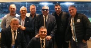 La foto de Tapia con Fassi y los dirigentes cordobeses sacudió el Kempes