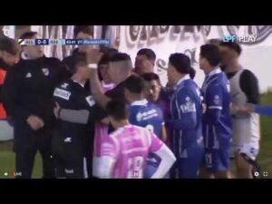Polémica en All Boys-Godoy Cruz: Lamolina cambió un penal tras ver un celular
